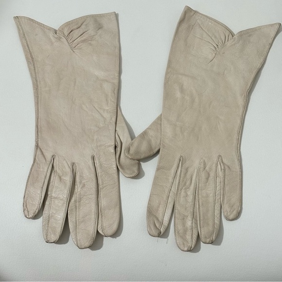 Leather gloves cream made in France size 6.5 - Picture 1 of 4